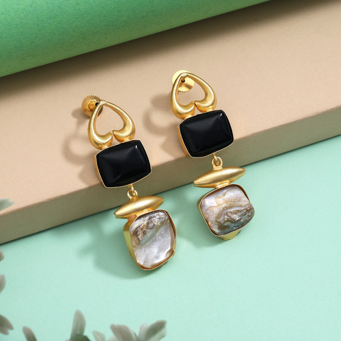 Elegant Black Color Amrapali Earrings Jewellery GetGlit