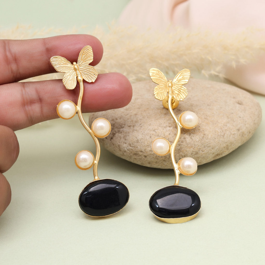 Intense Black Color Amrapali Earrings Jewellery GetGlit