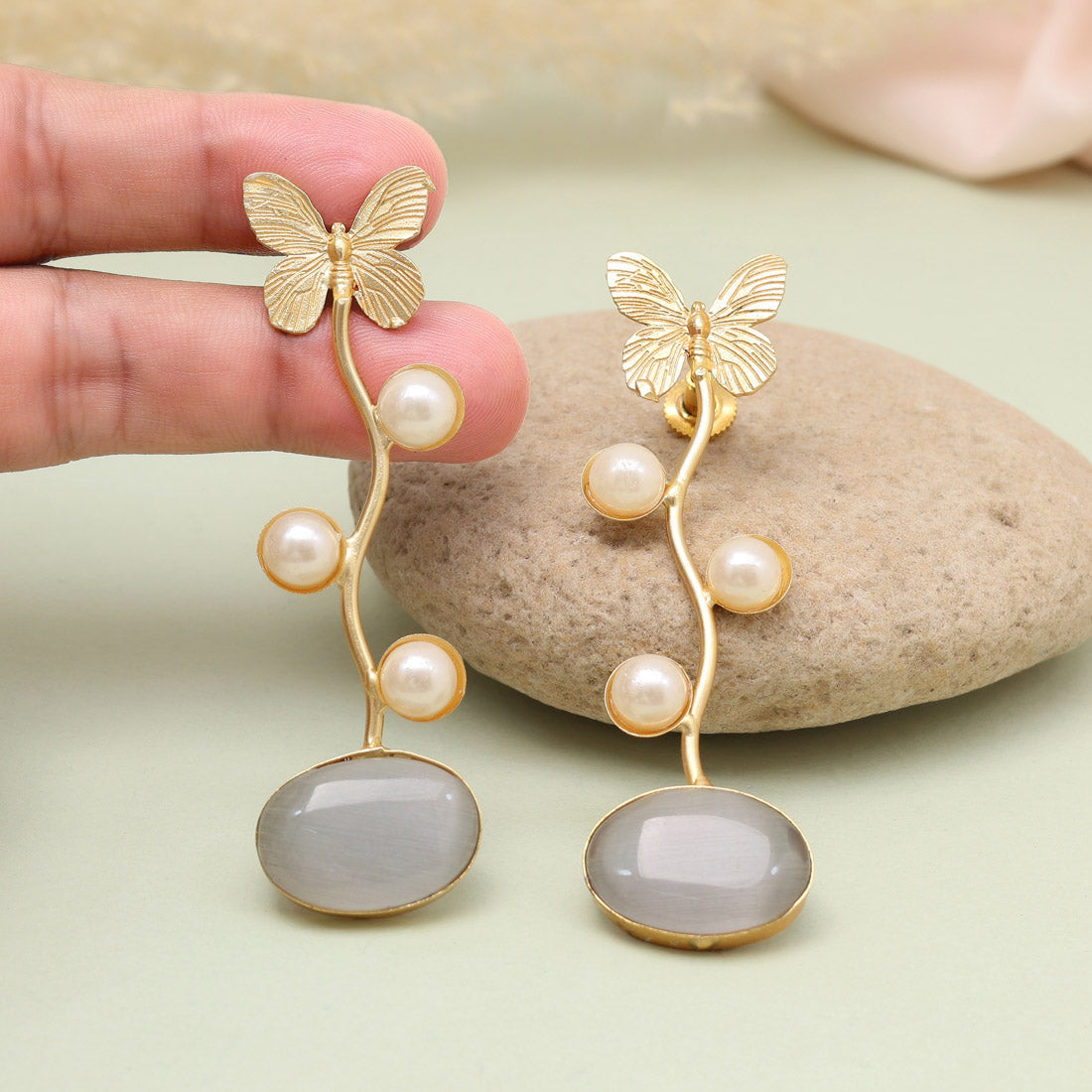 Sophisticated Grey Color Amrapali Earrings Jewellery GetGlit