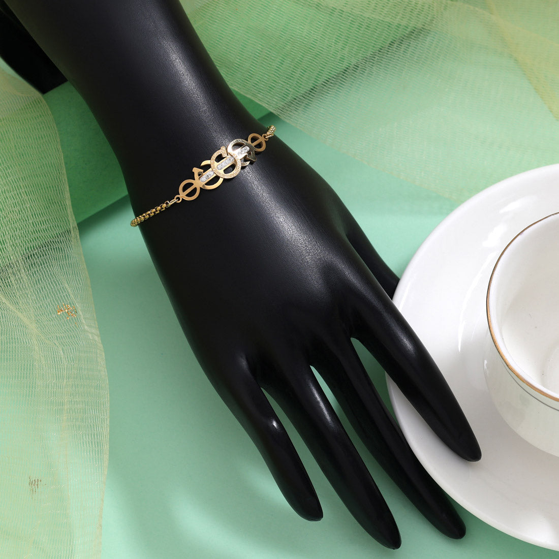 Chic Gold Color Stainless Steel 18k Gold Plated Demi Fine Bracelet Jewellery GetGlit