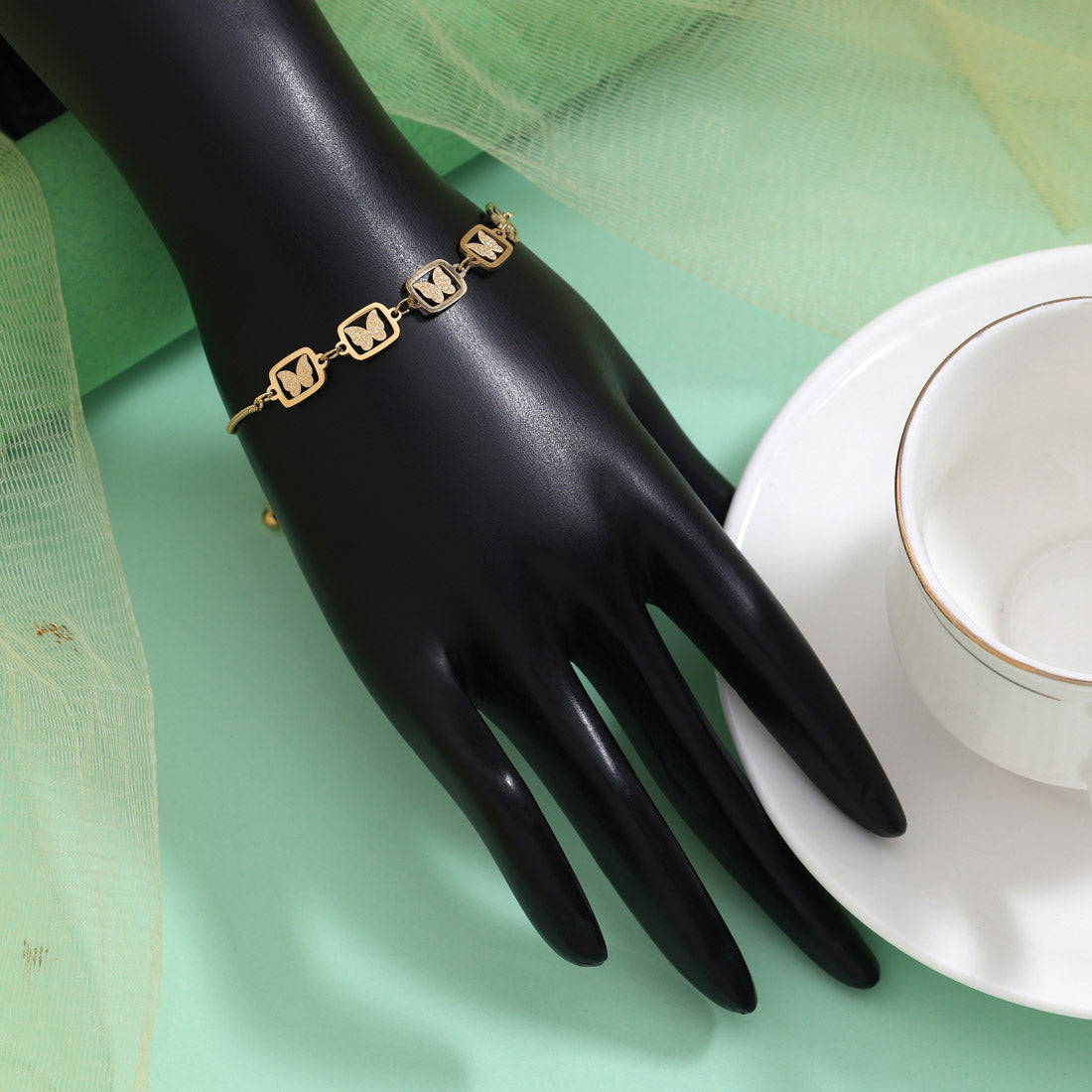 Polished Gold Color Stainless Steel 18k Gold Plated Demi Fine Bracelet Jewellery GetGlit