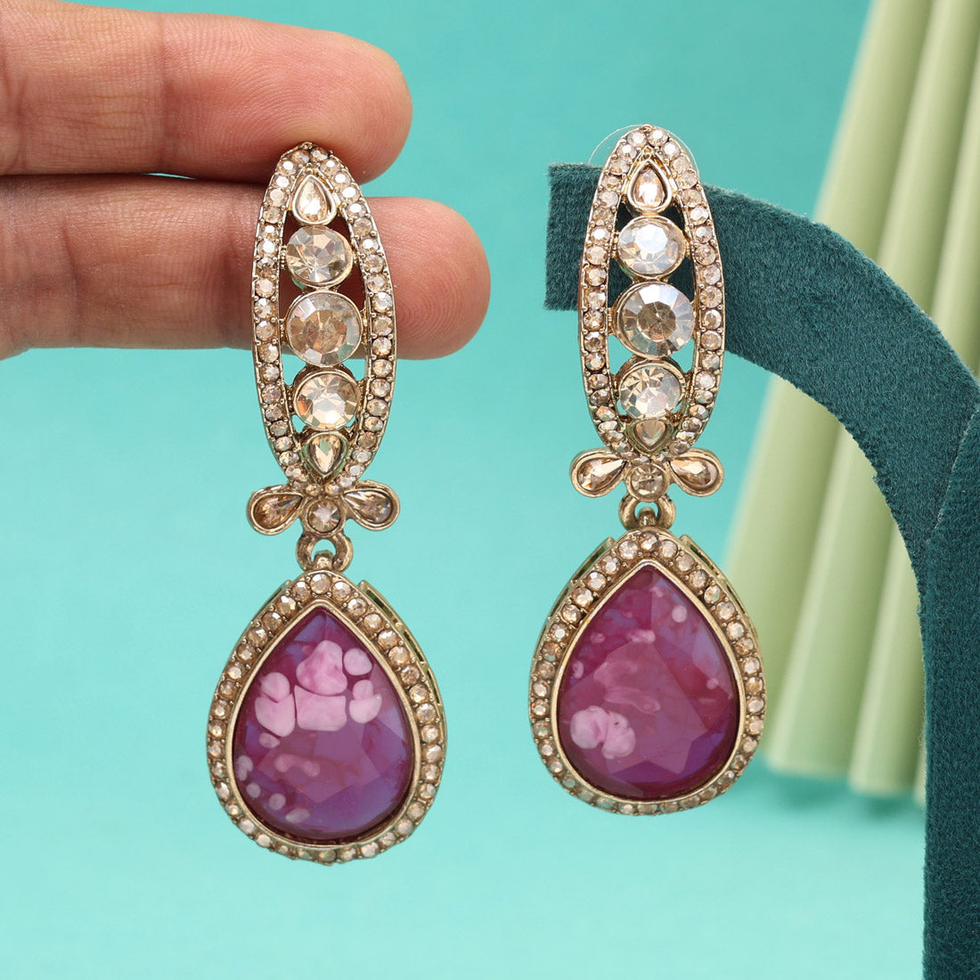 Magenta Color Kundan Earrings (KDE1013MNT) Jewellery GetGlit