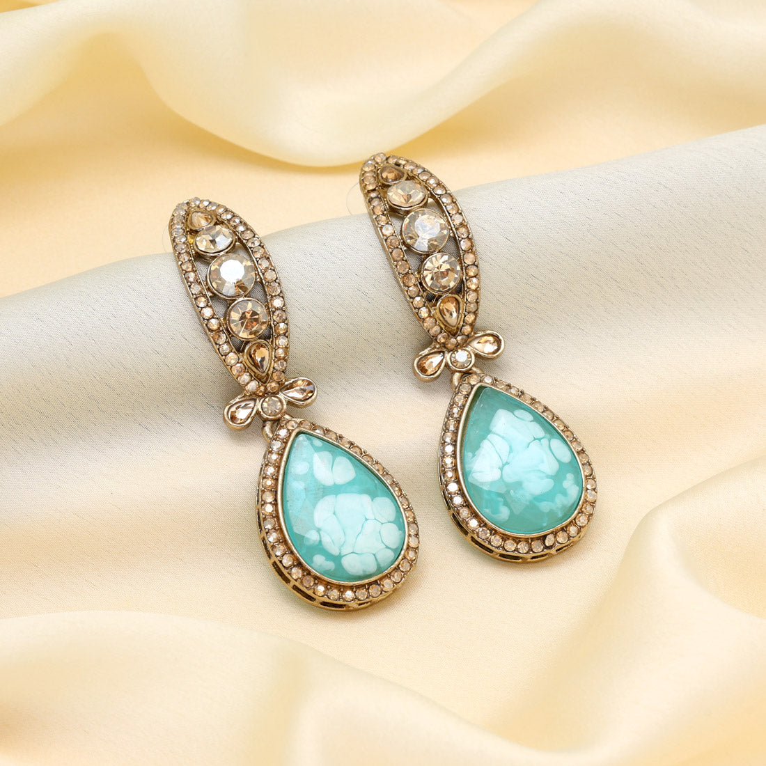 Sky Blue Color Kundan Earrings (KDE1013SBLU) Jewellery GetGlit