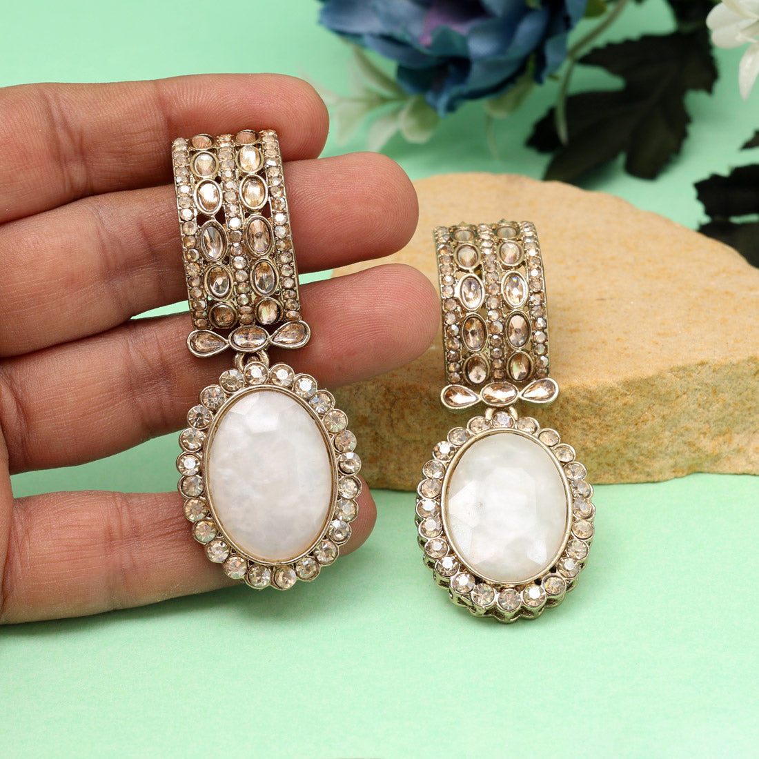 White Color Kundan Earrings (KDE1015WHT) Jewellery GetGlit