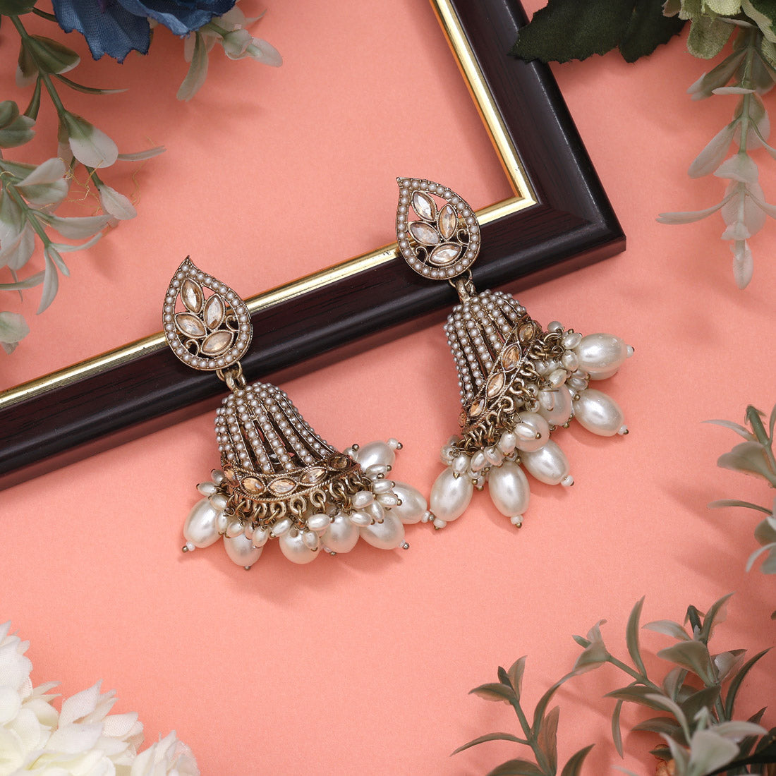 Gold Color Pakistani Kundan Earrings (KDE1031GLD) Jewellery GetGlit