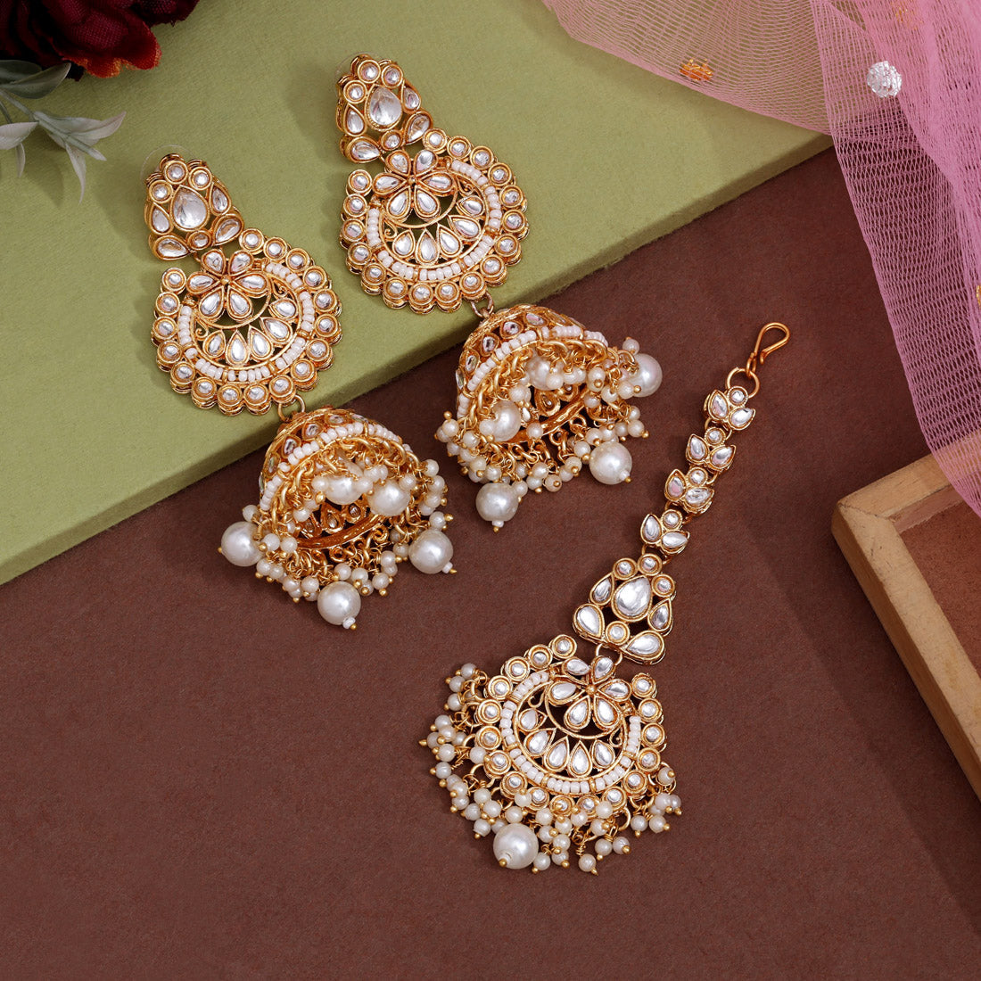 White Color Kundan Earrings With Maang Tikka (KDTE571WHT Jewellery GetGlit
