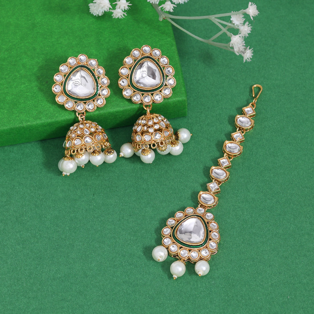White Color Kundan Earrings With Maang Tikka (KDTE574WHT Jewellery GetGlit