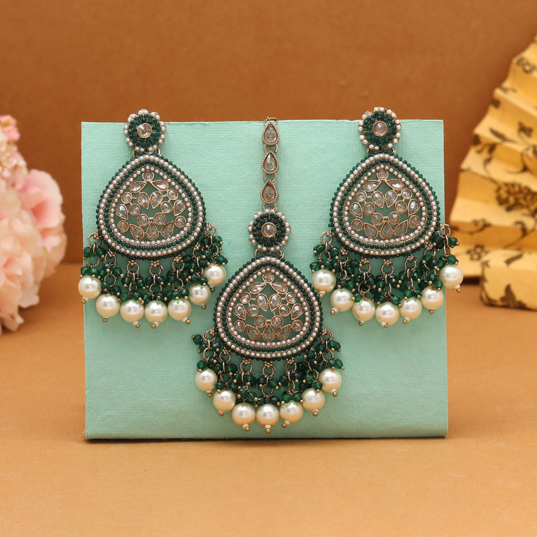 Green Color Pakistani Kundan Earrings With Maang Tikka (KDTE593GRN) Jewellery GetGlit