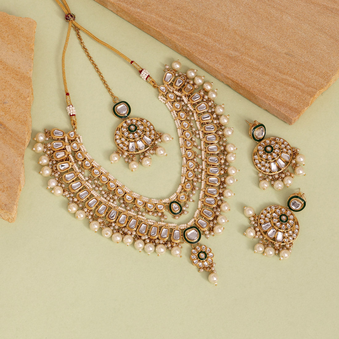 White Color Kundan Necklace Set Jewellery GetGlit