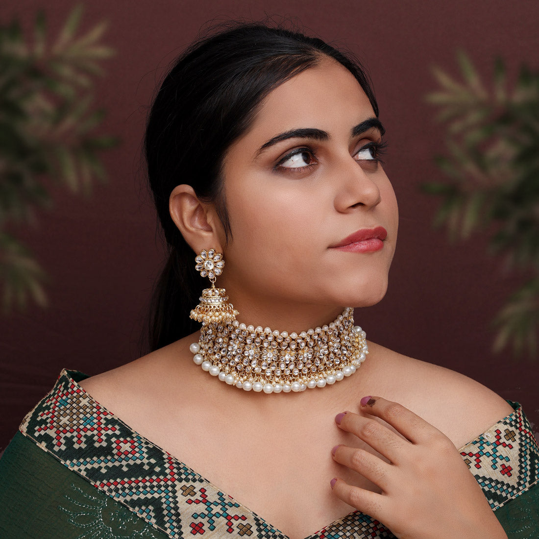 White Color Choker Kundan Necklace With Earring Jewellery GetGlit