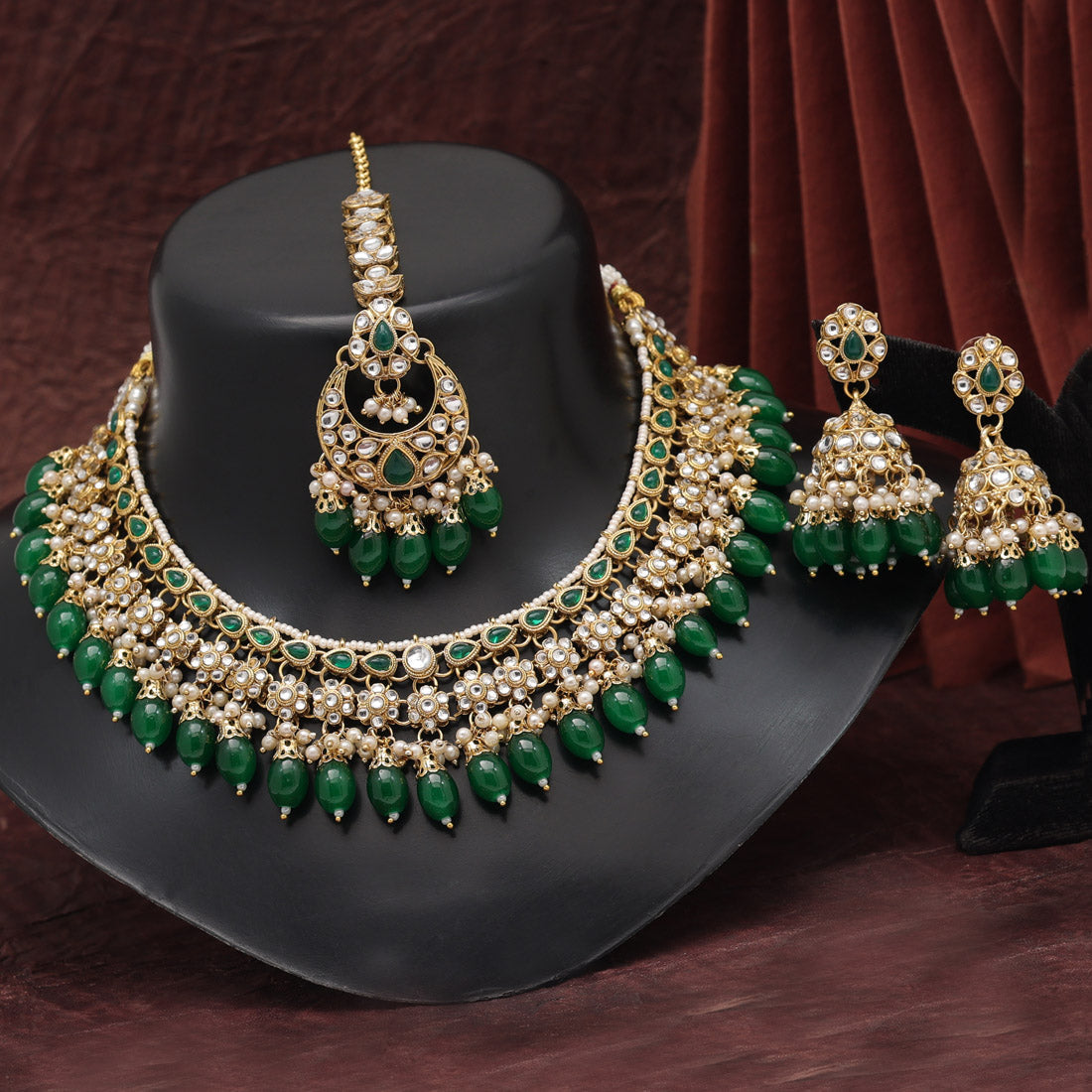 Green Color Kundan Necklace Set (KN1376GRN) Jewellery GetGlit