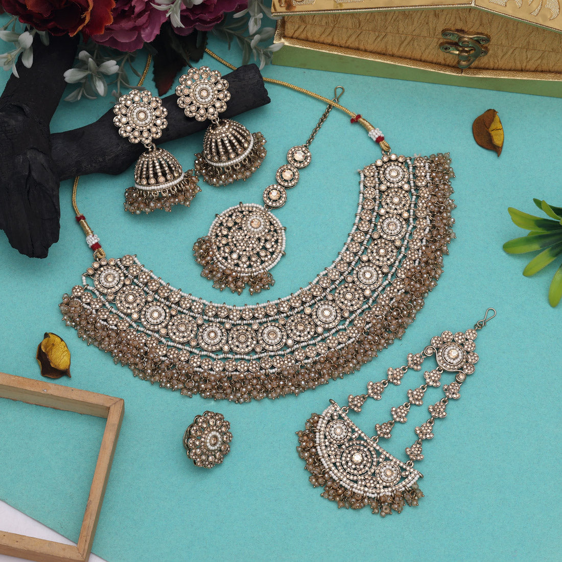 Antique Gold Color Pakistani Kundan Necklace Set Jewellery GetGlit