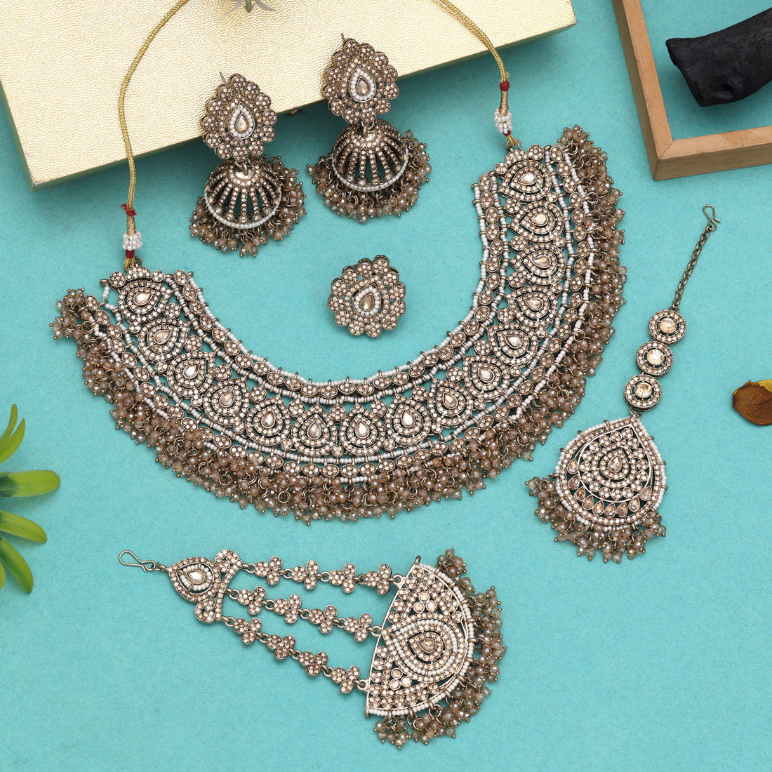 Traditional Gold Color Pakistani Kundan Necklace Set Jewellery GetGlit