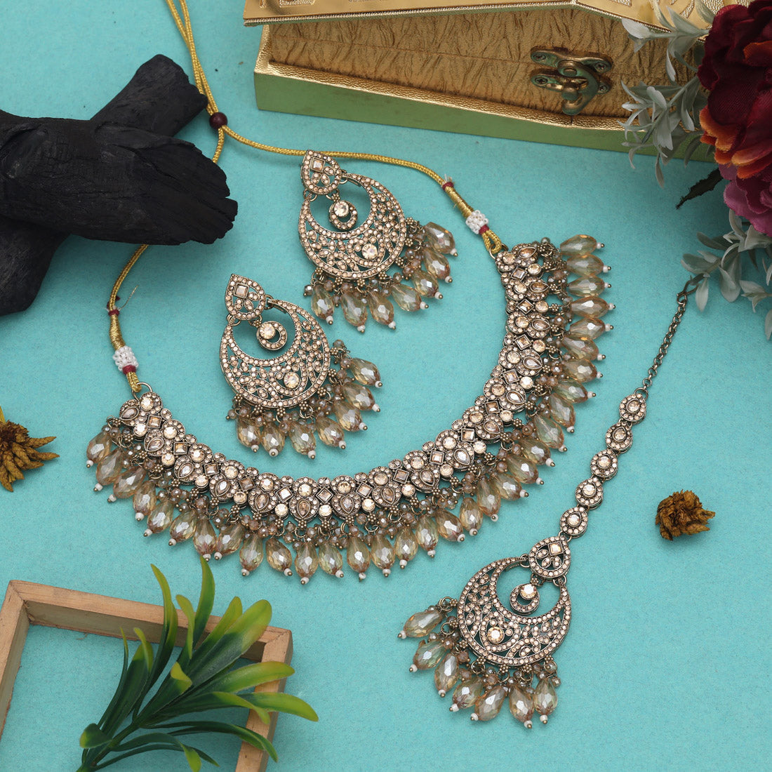 Opulent Gold Color Pakistani Kundan Necklace Set Jewellery GetGlit