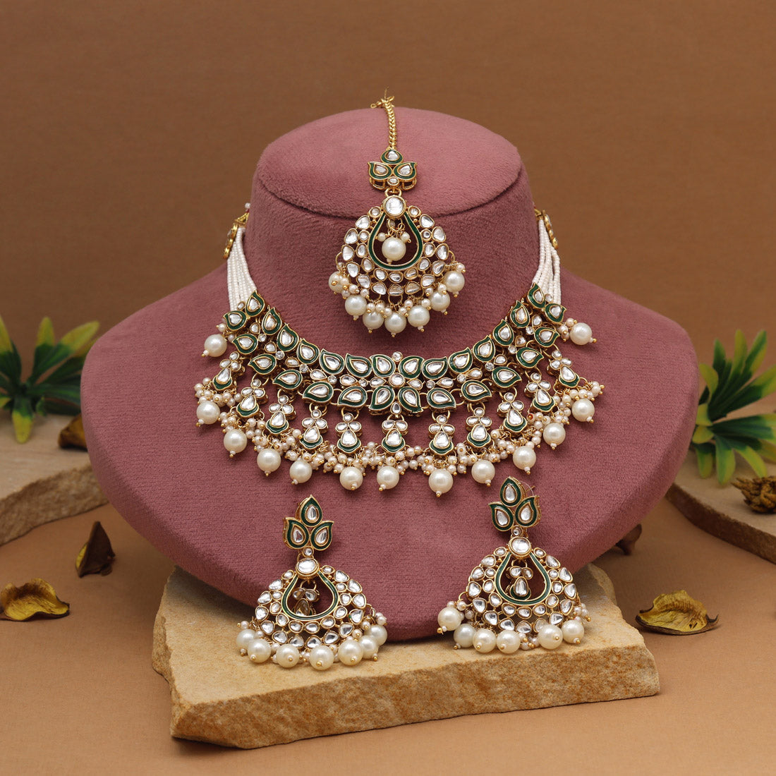 Snow White Color Kundan Necklace Set Jewellery GetGlit