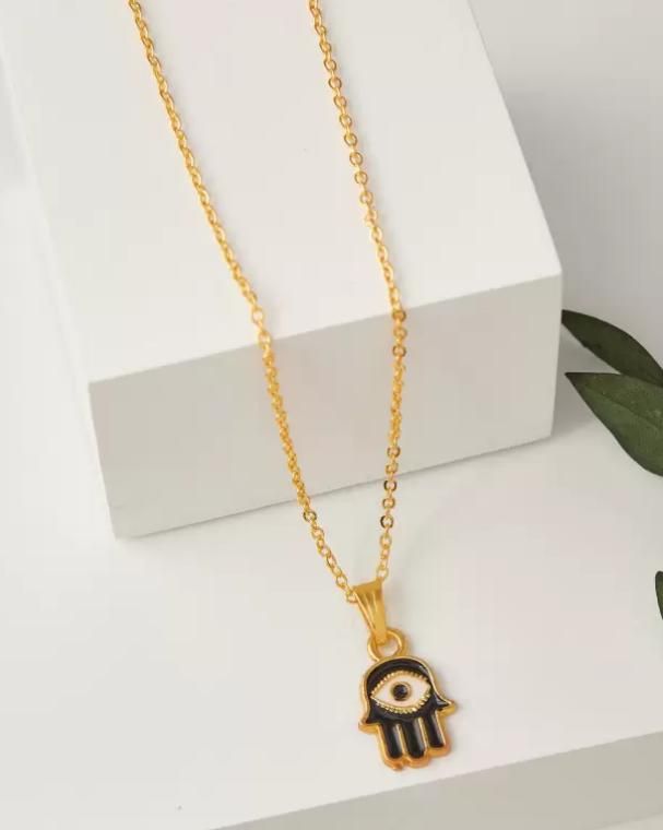 Embracing hand panja shape Pendant and chain for Girls glitstudio