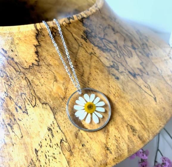 Natural White Daisy Preserved In Resin  Pendant For Men & Women  glitstudio   