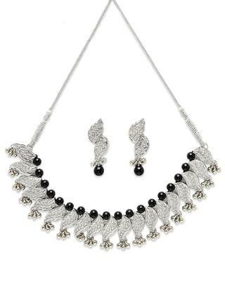 Karatcart Silver Plated Kundan and Black Bead Jewellery Set for Women  Glitstudio   