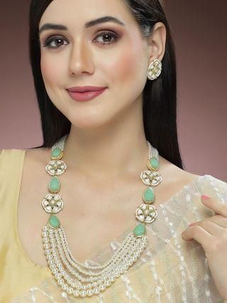 Karatcart Pearl Beaded Light Green Carved Stone Kundan Rani Haar Necklace Set for Women  Glitstudio   