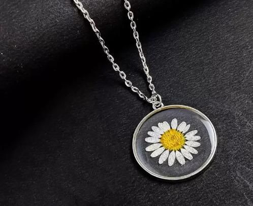 Natural White Daisy Preserved In Resin  Pendant For Men & Women  glitstudio   