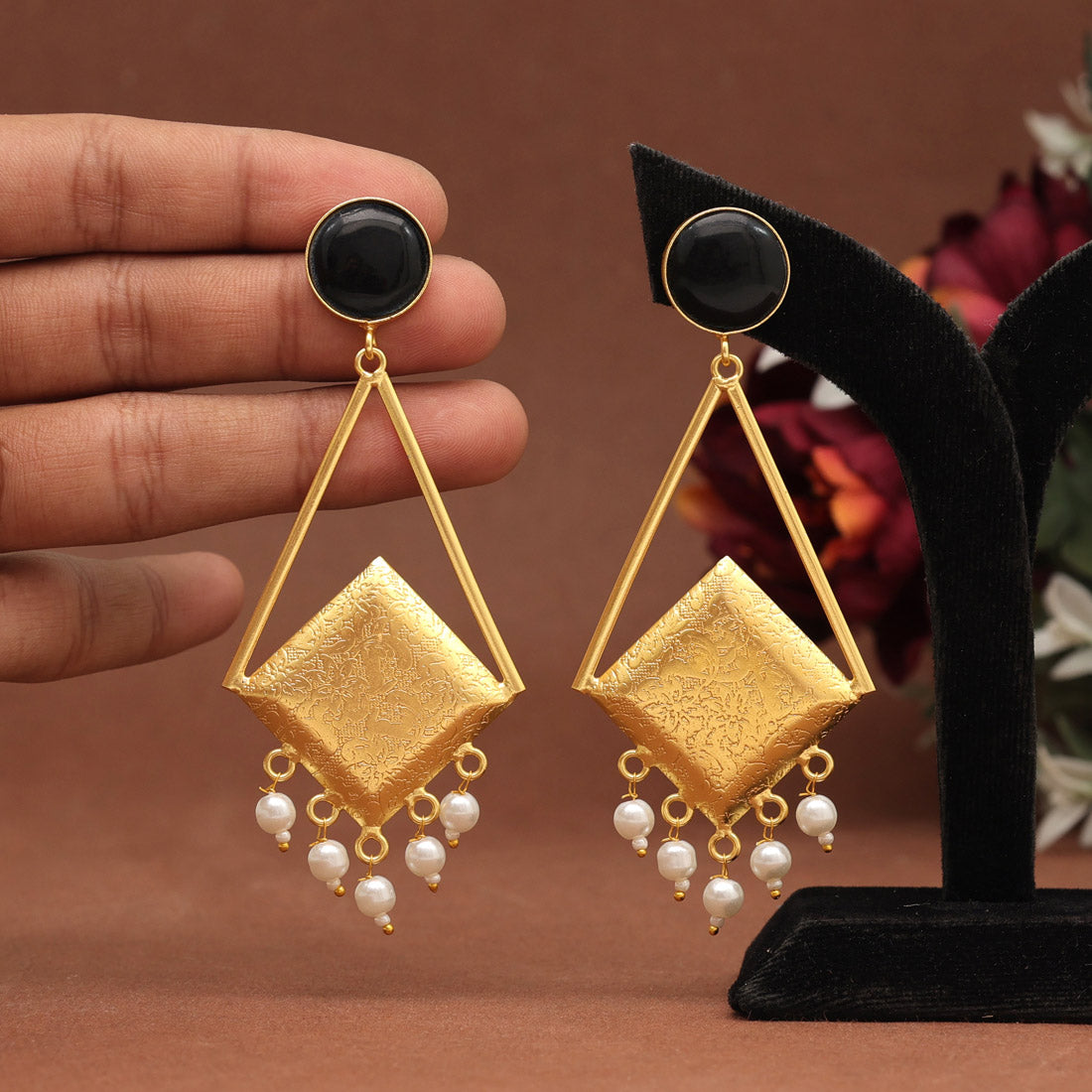 Black Color Amrapali Earrings (AMPE406BLK) Earrings GetGlit   