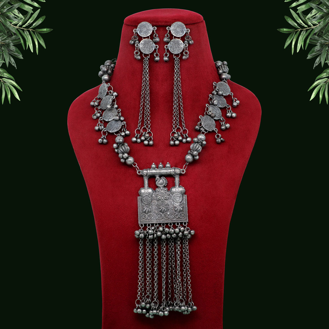 Silver Color Oxidised Necklace Set (GSN1665SLV) Jewellery GetGlit   