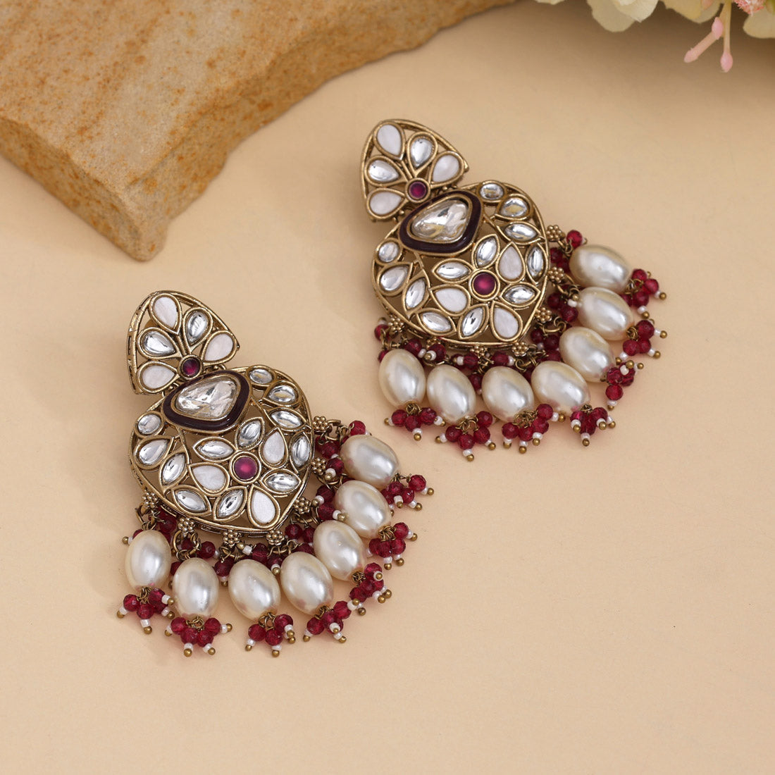 Magenta Color Kundan Earrings (KDE1008MNT) Jewellery GetGlit