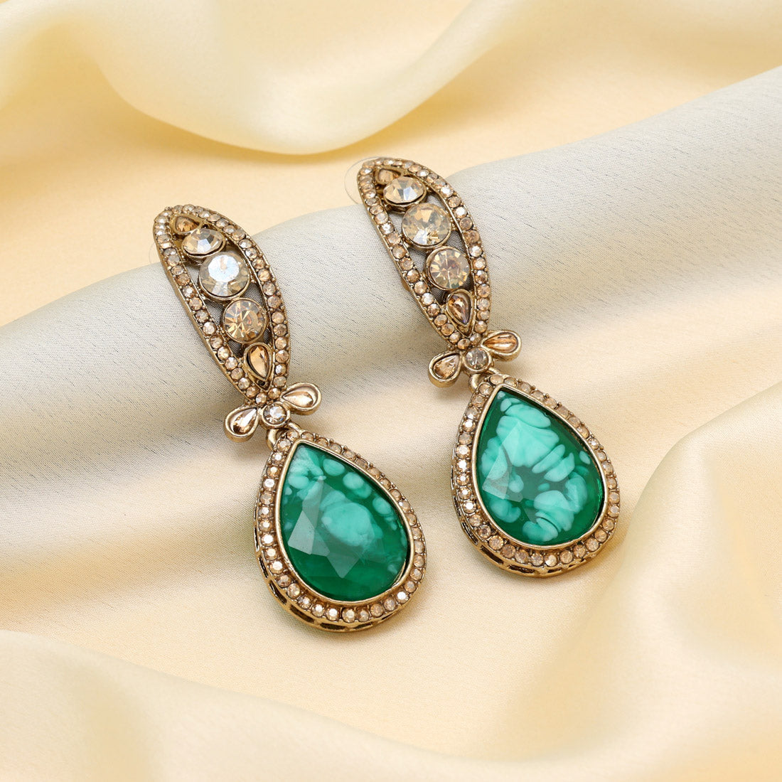 Light Green Color Kundan Earrings