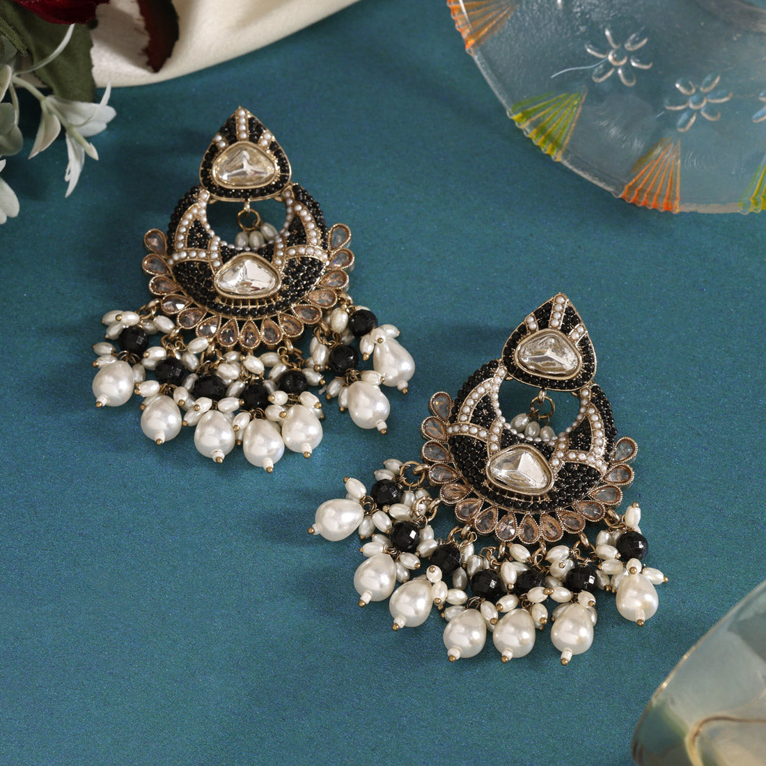 Black Color Pakistani Kundan Earrings (KDE1017BLK)