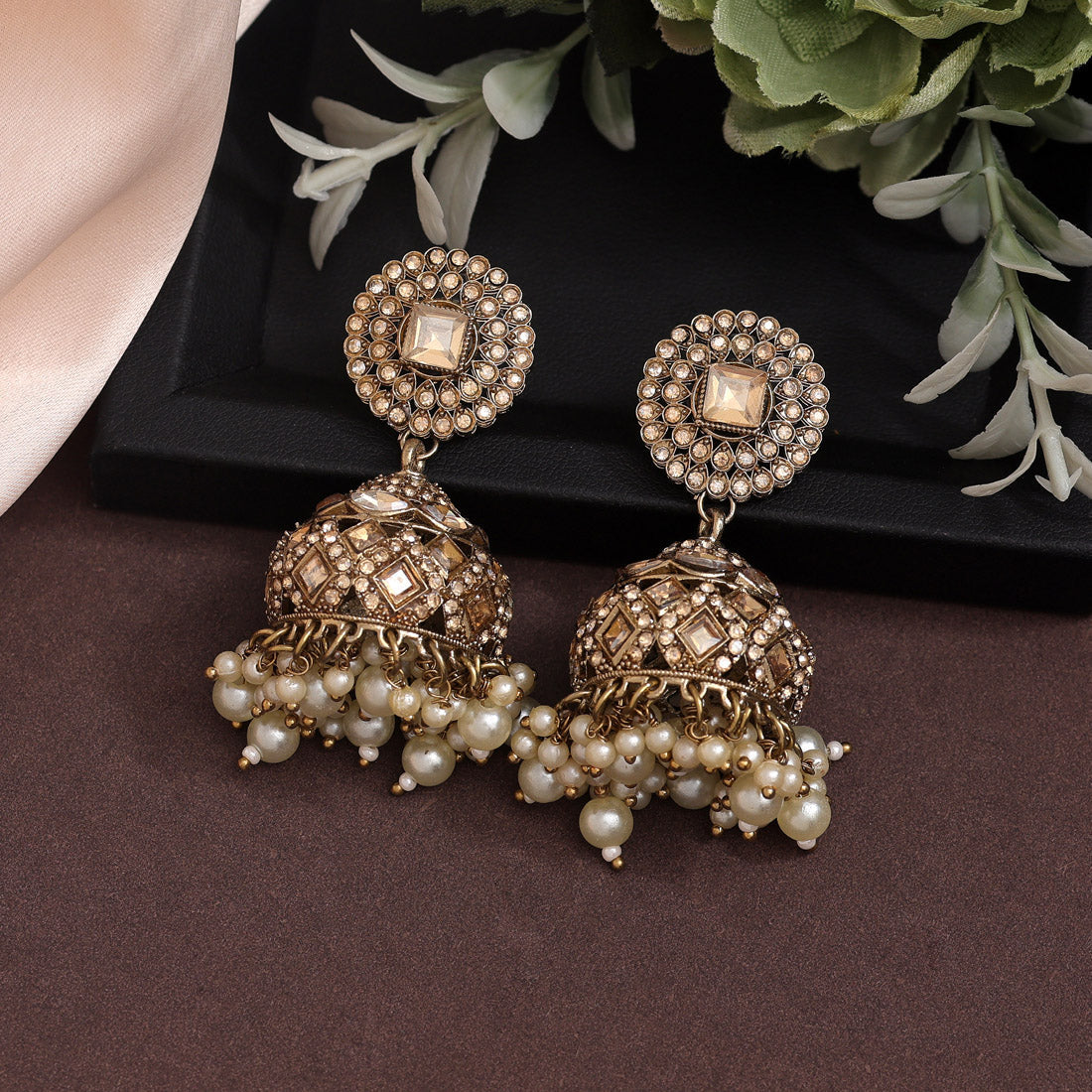 Gold Color Kundan Earrings (KDE919GLD) Earrings GetGlit   