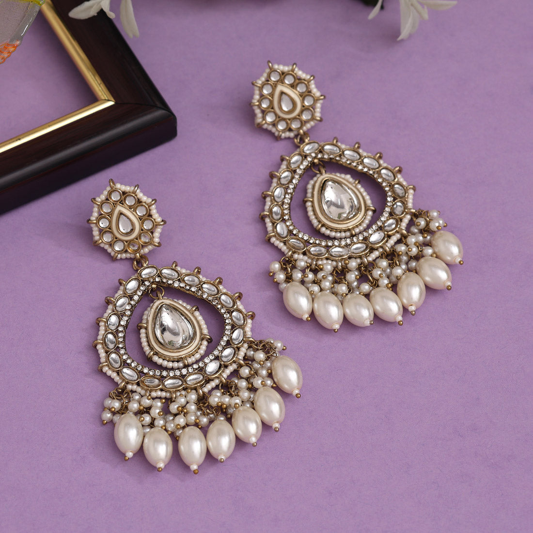 White Color Kundan Earrings (KDE964WHT)