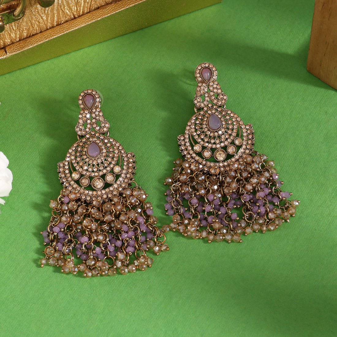 Light Purple Color Kundan Pakistani Earrings (KDE980LPRP)