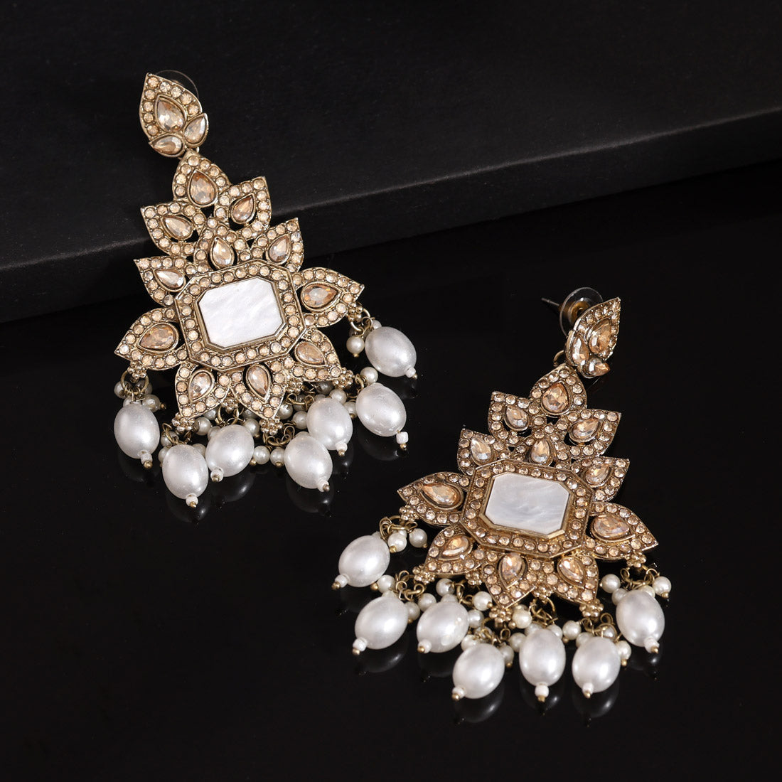 Gold & White Color Mother Of Pearl Kundan Earrings (KDE996GLDWHT) Jewellery GetGlit