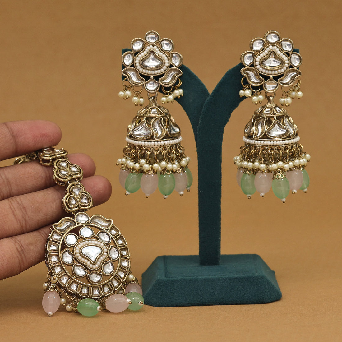 Pink & Pista Green Color Kundan Earrings With Maang Tikka (KDTE552PGRNPNK) Jewellery GetGlit   