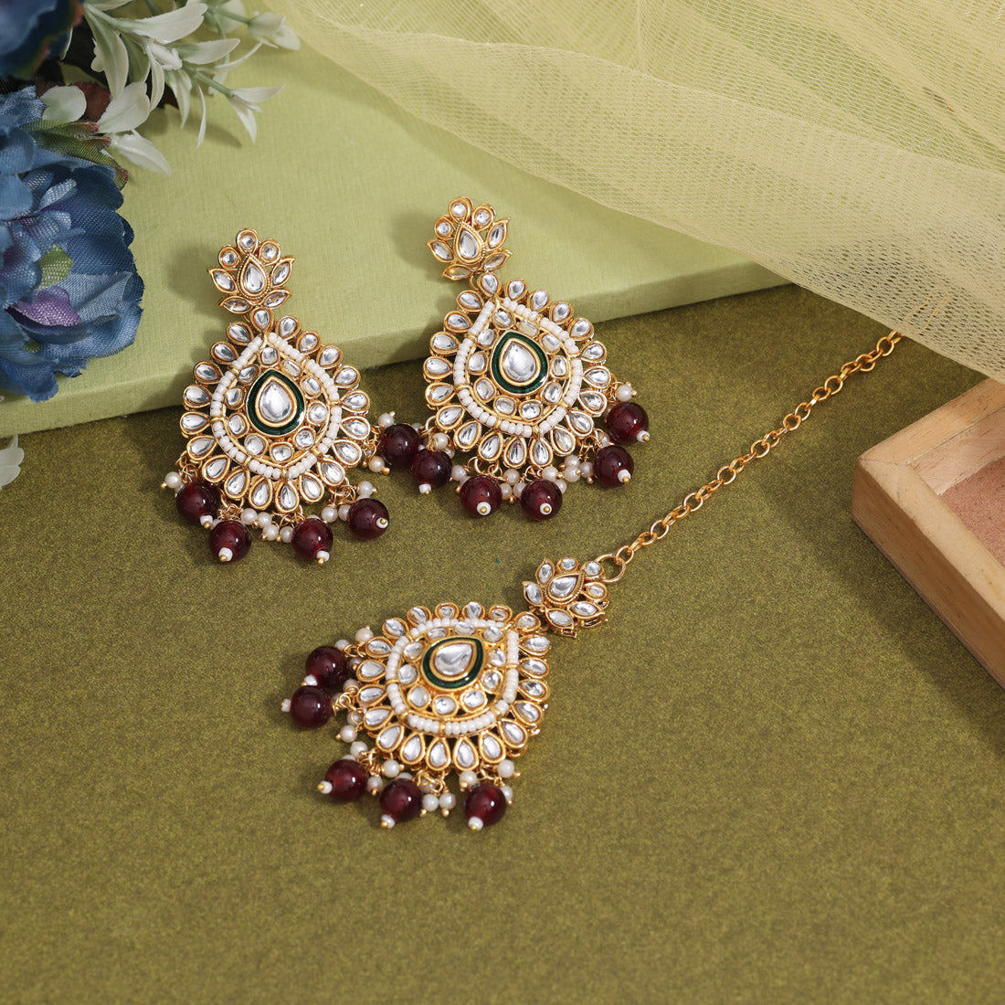 Maroon Color Kundan Earrings With Maang Tikka (KDTE572MRN Jewellery GetGlit   