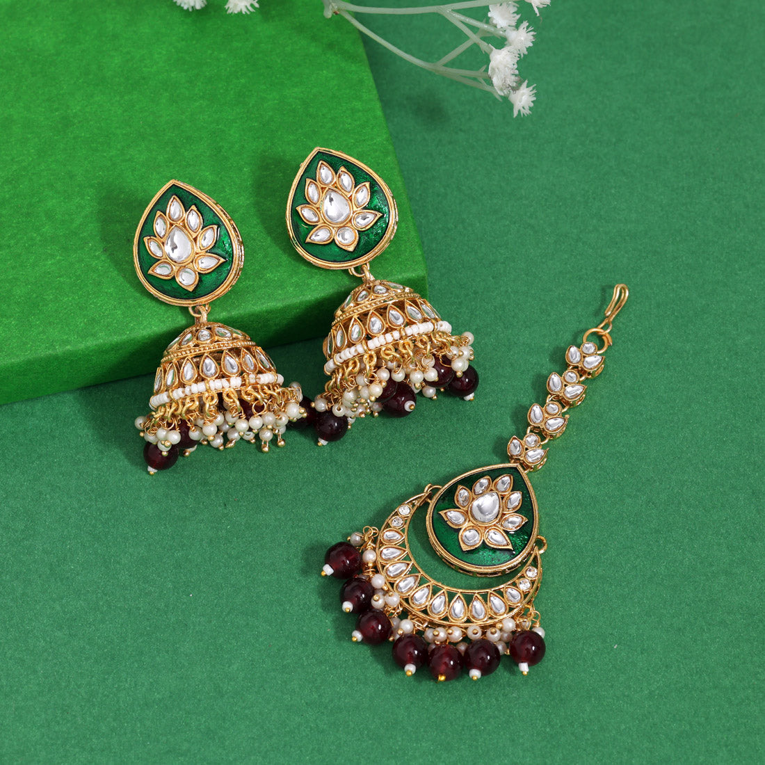 Maroon Color Kundan Earrings With Maang Tikka (KDTE573MRN Jewellery GetGlit   