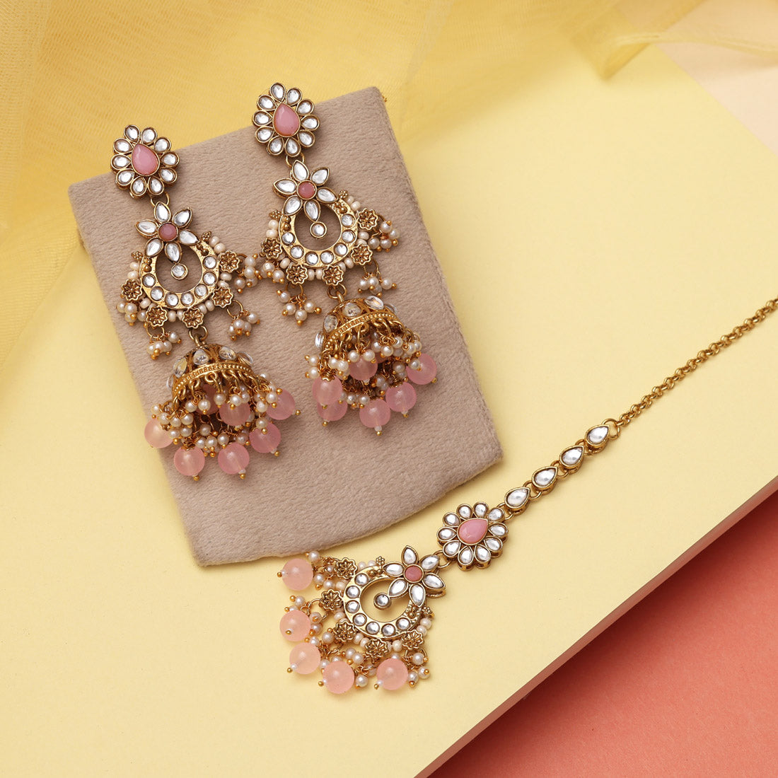 Pink Color Kundan Earrings With Maang Tikka (KDTE575PNK) Jewellery GetGlit