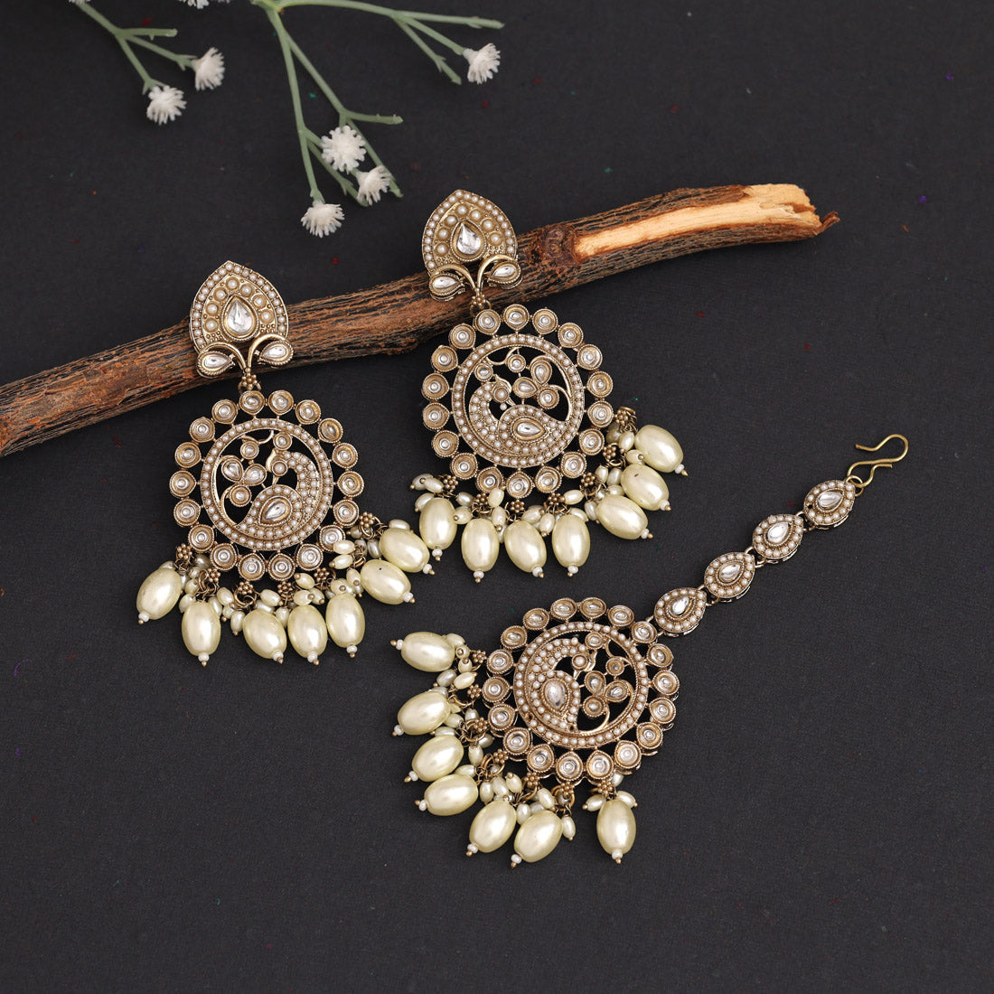 Gold Color Kundan Earrings With Maang Tikka (KDTE577GLD) Jewellery GetGlit   