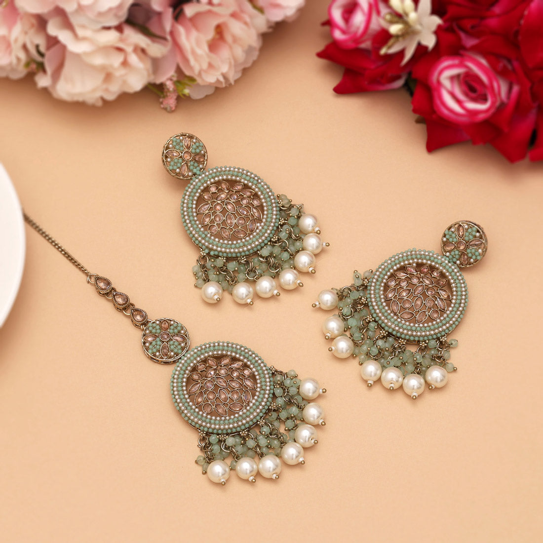 Pista Green Color Pakistani Kundan Earrings With Maang Tikka (KDTE592PGRN) Jewellery GetGlit