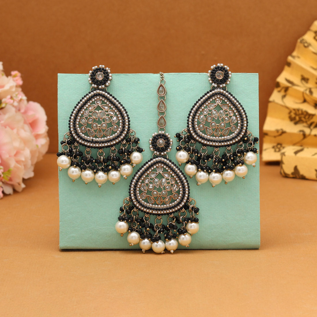 Black Color Pakistani Kundan Earrings With Maang Tikka (KDTE593BLK) Jewellery GetGlit