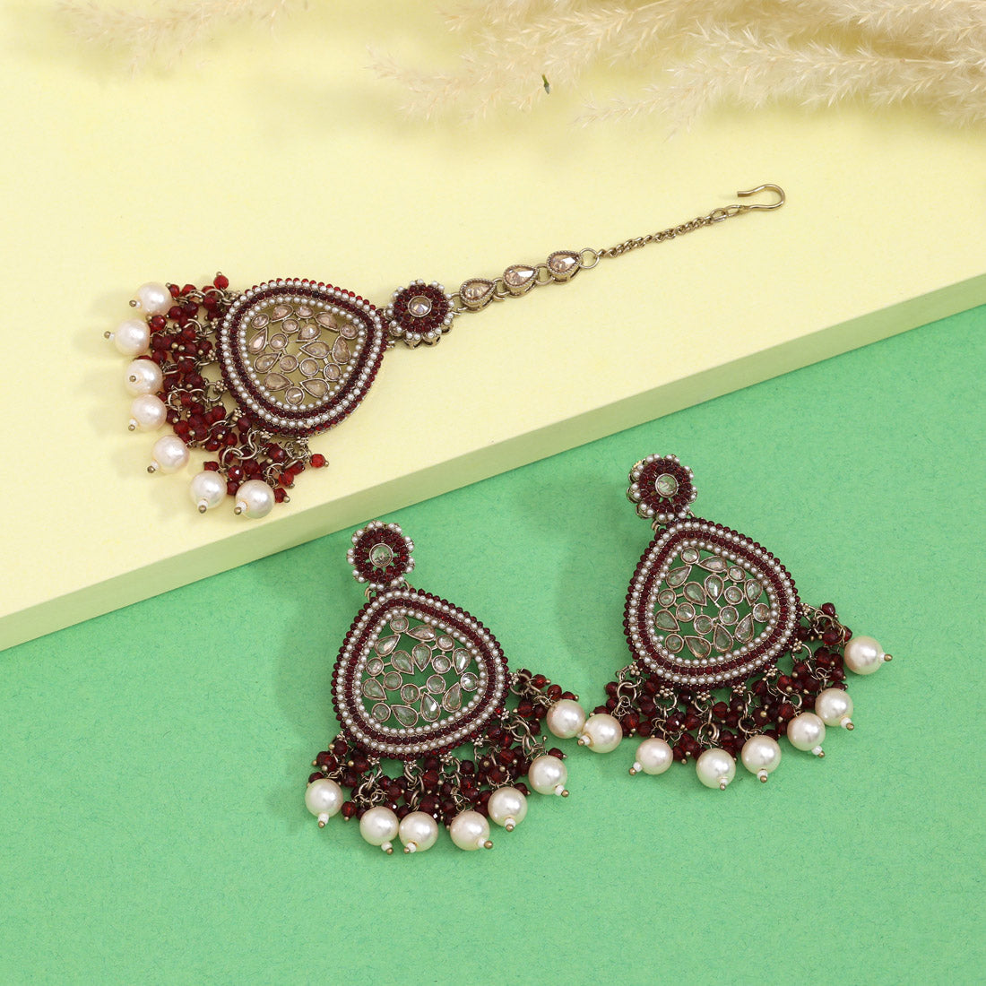 Maroon Color Pakistani Kundan Earrings With Maang Tikka (KDTE593MRN) Jewellery GetGlit