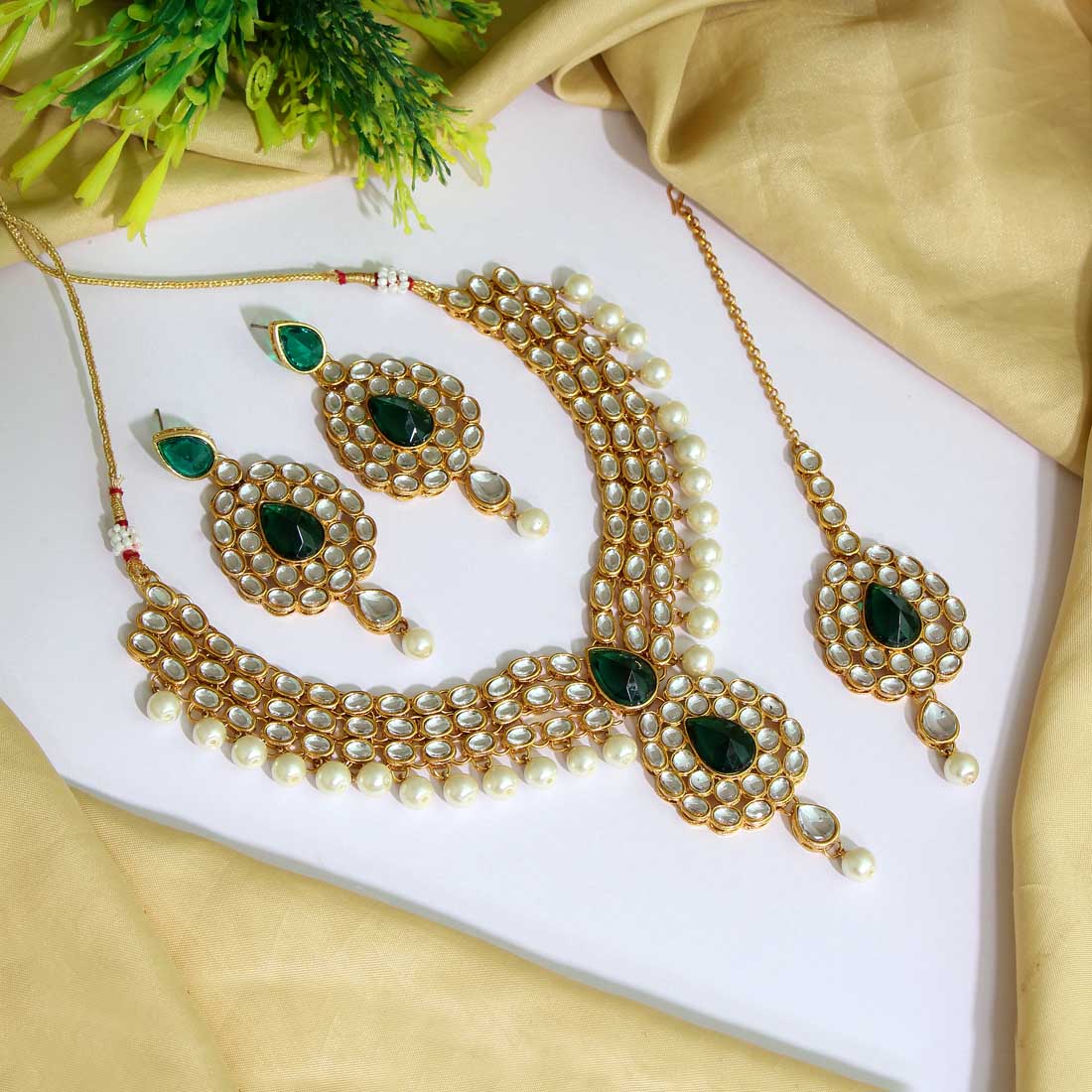 Green Color Kundan Necklace Set (KN1077GRN) Jewellery GetGlit   
