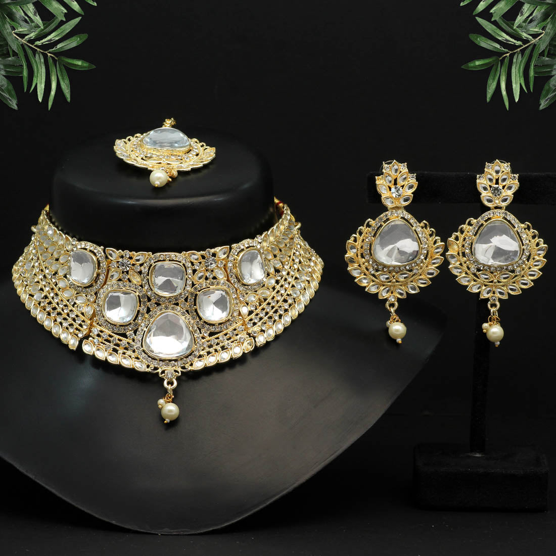 White Color Choker Kundan Necklace Set (KN1124WHT) Jewellery GetGlit   