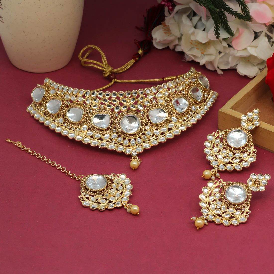 Gold Color Choker Kundan Necklace Set (KN1126GLD) Jewellery GetGlit   