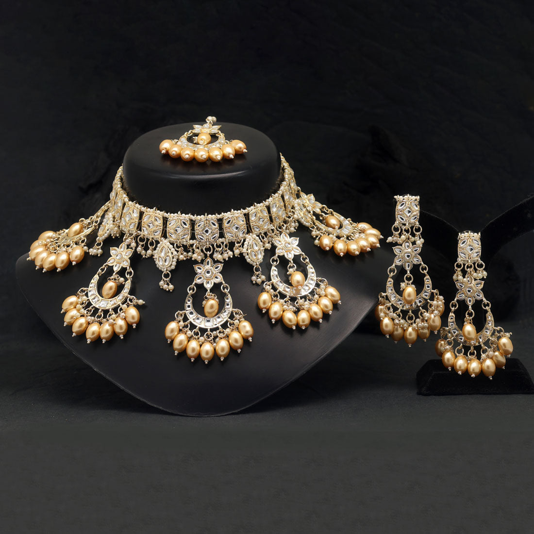 Gold Color Choker Kundan Necklace Set (KN1311GLD) Necklaces GetGlit   