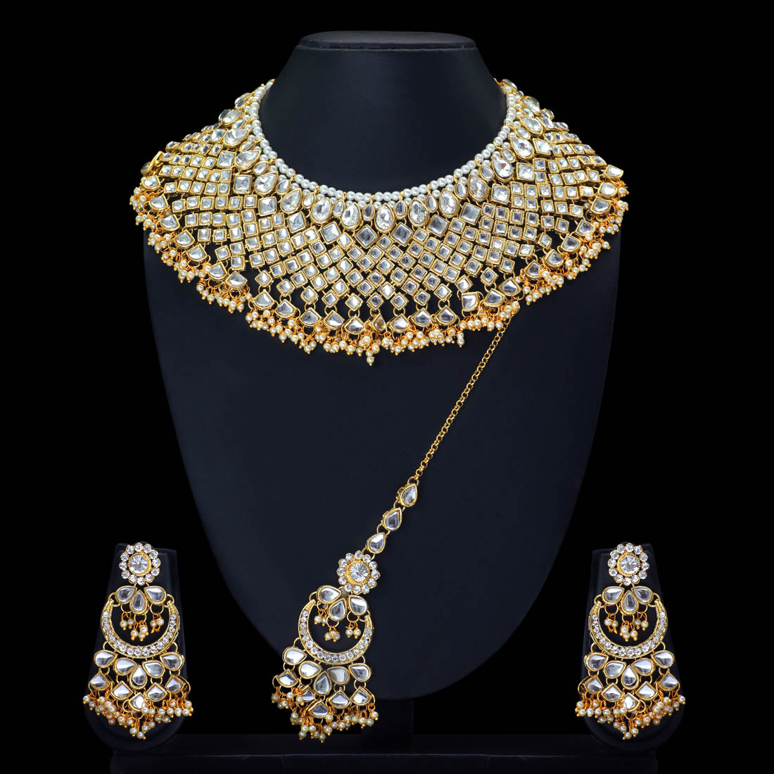 White Color Kundan Necklace Set