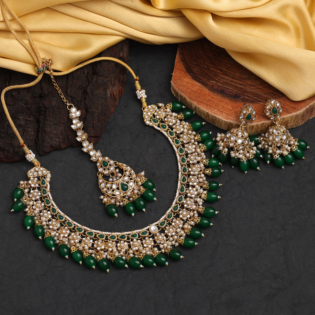 Green Color Kundan Necklace Set (KN1376GRN) Jewellery GetGlit