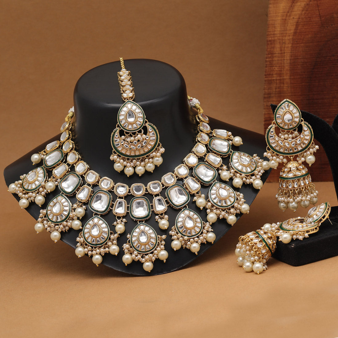 White Color Kundan Necklace Set (KN1377WHT) Jewellery GetGlit   