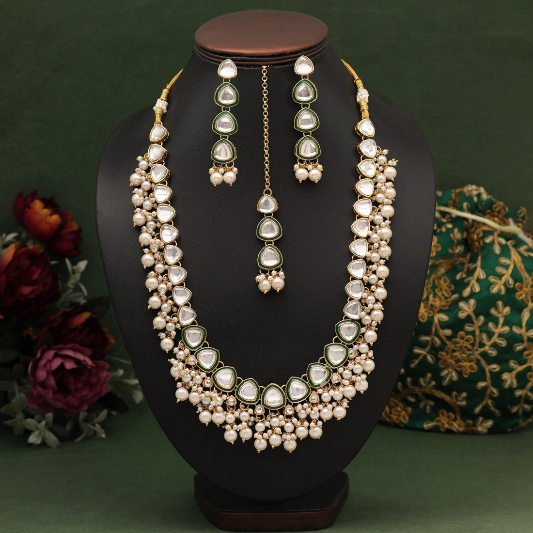 White Color Kundan Necklace Set (KN1412WHT) Jewellery GetGlit   