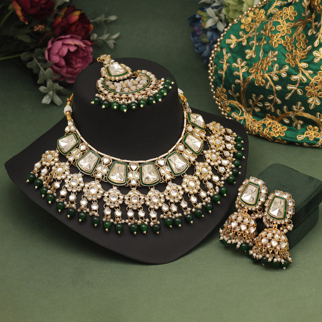 Green Color Kundan Necklace Set (KN1413GRN) Necklaces GetGlit   